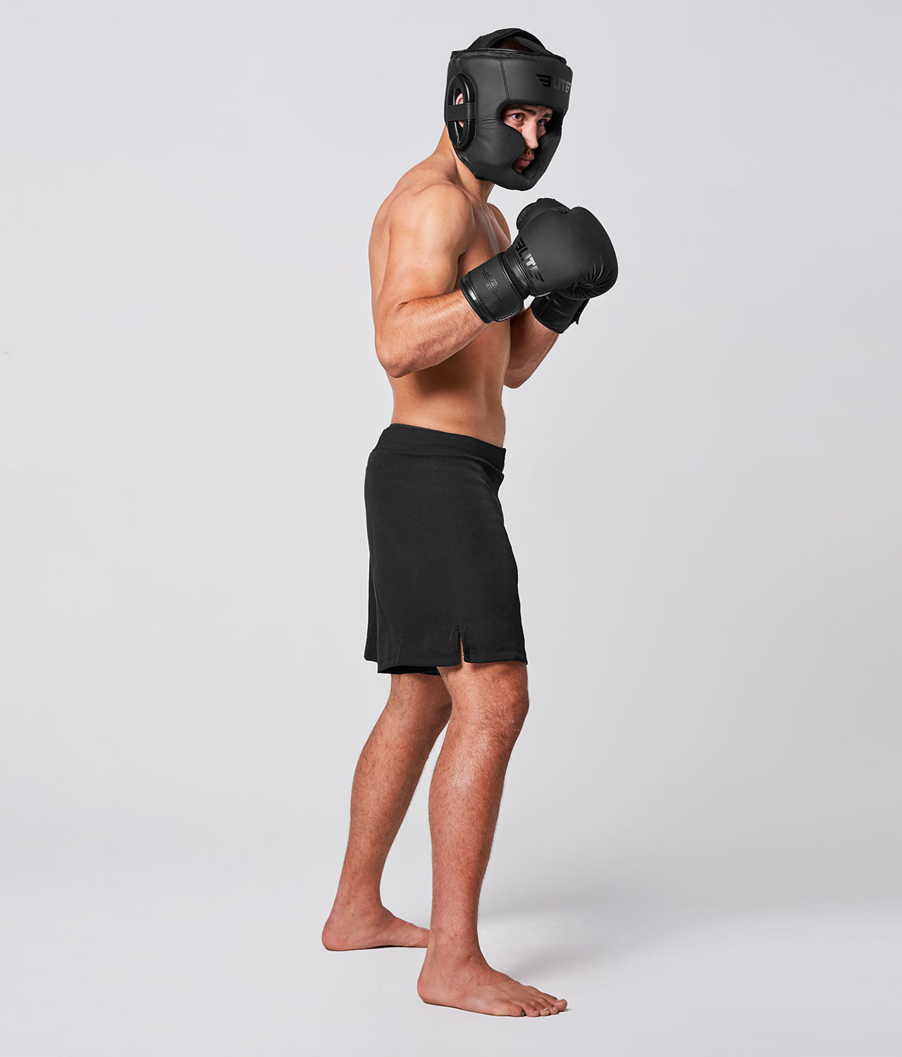 Adults' Essential Black/Black Boxing Headgear