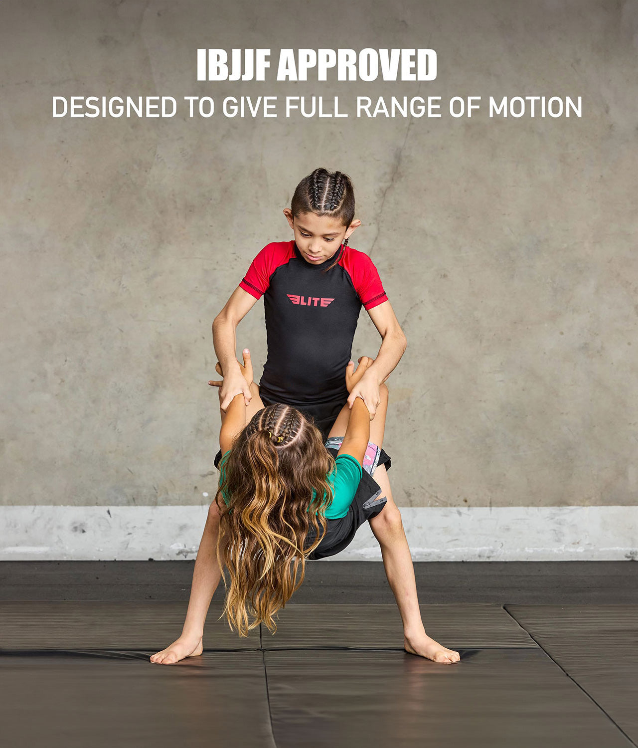 Kids' Standard Red Short Sleeve Muay Thai Rash Guard