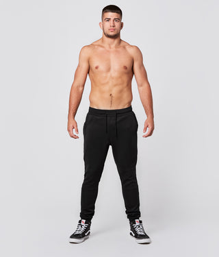 8600. Momentum Fitted Signature Jogger Black