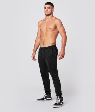 8600. Momentum Fitted Signature Jogger Black