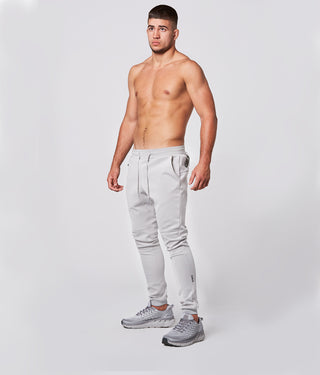 8600. Momentum Fitted Signature Jogger Steel Gray